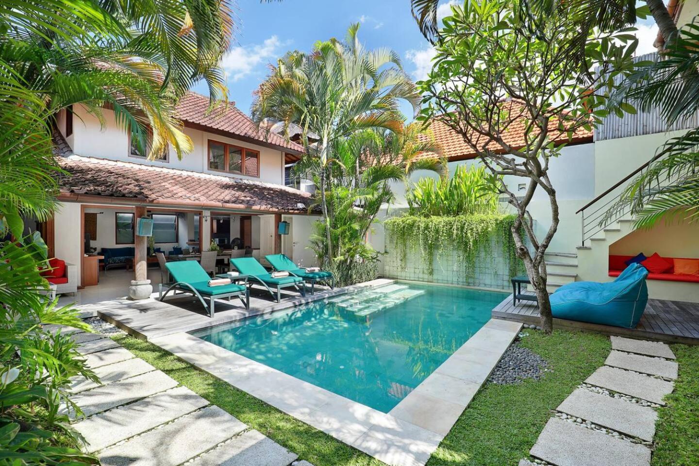 Super Value 4 Bedroom, Walk To Bintang Supermarket Seminyak  Exterior photo